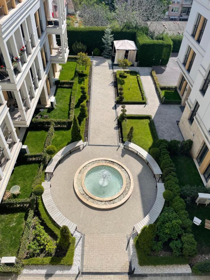 Mali Apartment Varna Bagian luar foto